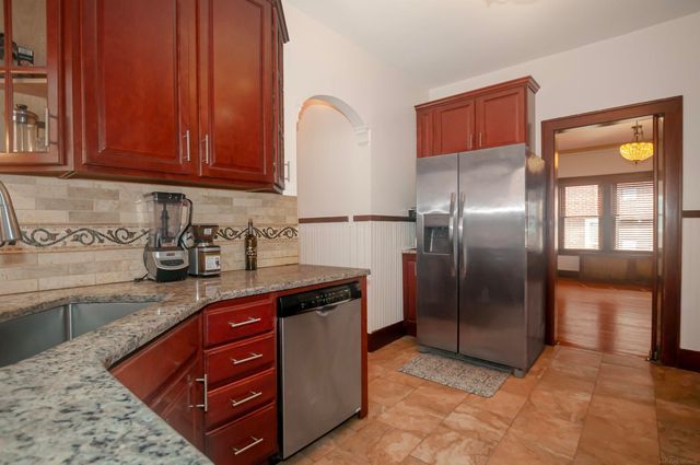 891 Washington Road, Grosse Pointe, MI 48230