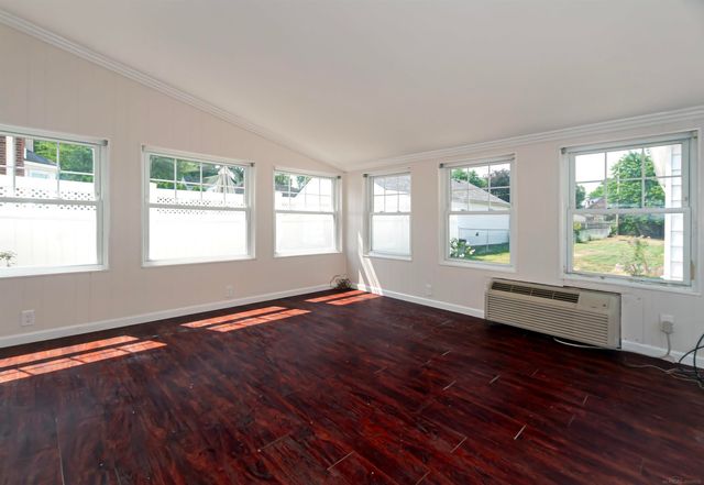 891 Washington Road, Grosse Pointe, MI 48230