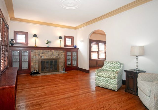 891 Washington Road, Grosse Pointe, MI 48230