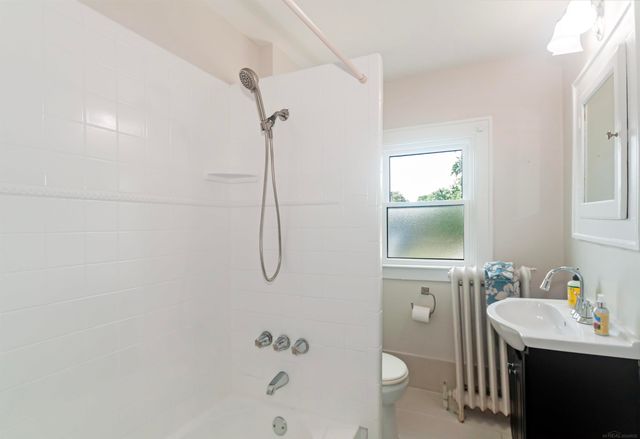 891 Washington Road, Grosse Pointe, MI 48230