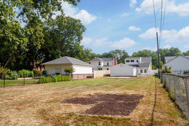 891 Washington Road, Grosse Pointe, MI 48230