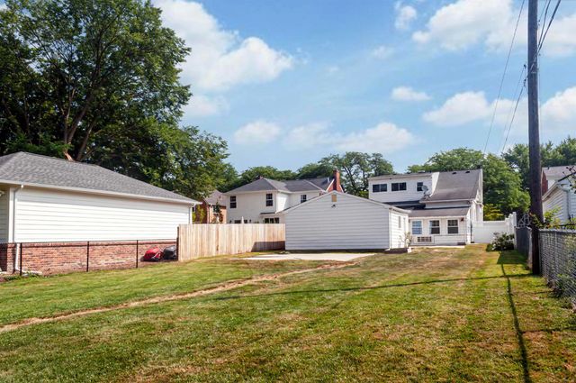 891 Washington Road, Grosse Pointe, MI 48230