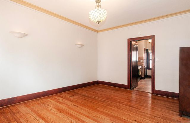 891 Washington Road, Grosse Pointe, MI 48230