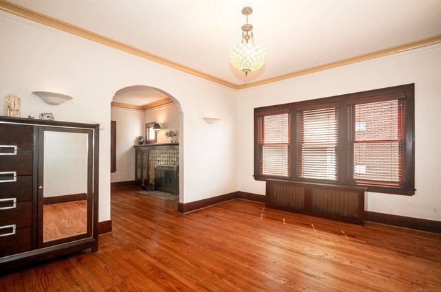 891 Washington Road, Grosse Pointe, MI 48230