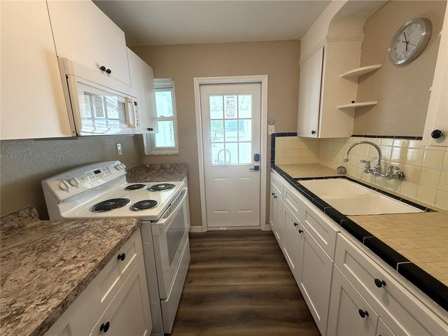 8301 W GULF BOULEVARD, Treasure Island, FL 33706