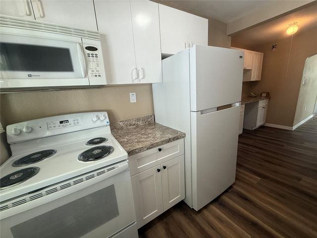 8301 W GULF BOULEVARD, Treasure Island, FL 33706