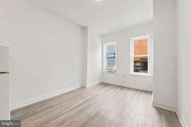 1904 N 2ND ST, Philadelphia, PA 19122