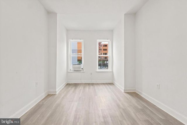 1904 N 2ND ST, Philadelphia, PA 19122