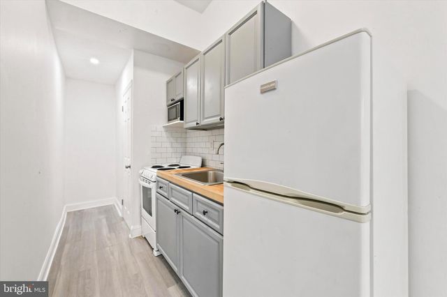 1904 N 2ND ST, Philadelphia, PA 19122