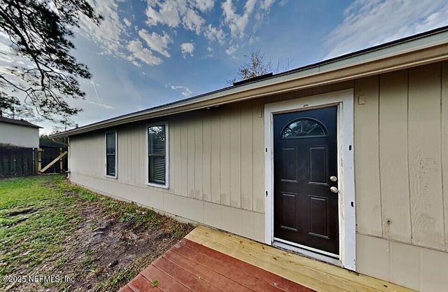71 NAUGATUCK Drive, Jacksonville, FL 32225