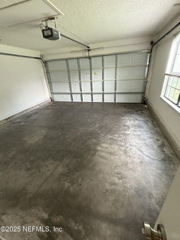 71 NAUGATUCK Drive, Jacksonville, FL 32225