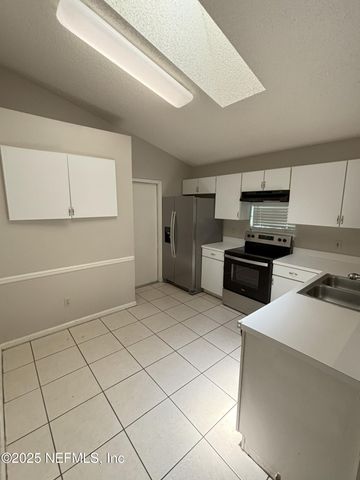 71 NAUGATUCK Drive, Jacksonville, FL 32225