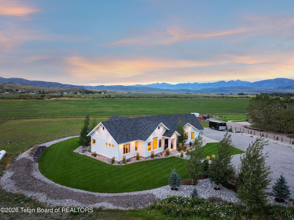 1290 SMOKY CANYON Road, Auburn, WY 83111 photo 4