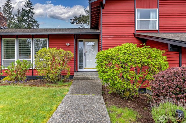 3753 SE Ardenwald Place, Port Orchard, WA 98366
