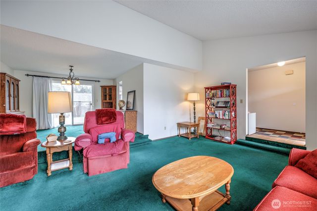 3753 SE Ardenwald Place, Port Orchard, WA 98366