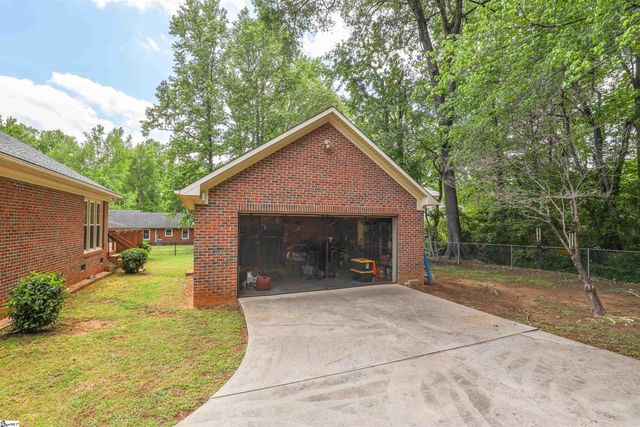 101 Halifax Road, Easley, SC 29642