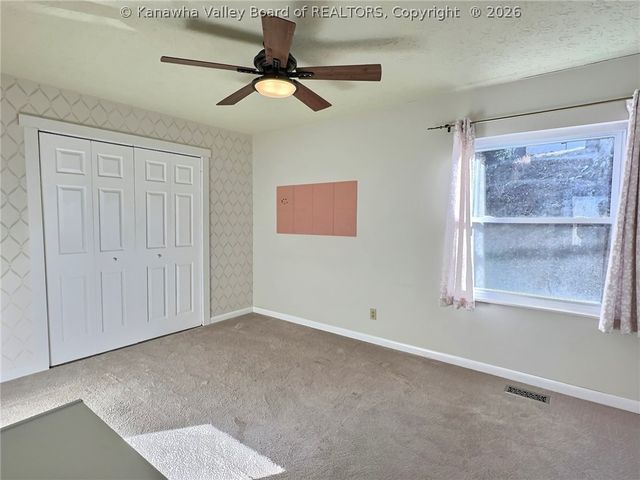 322 Grandview Drive, Hurricane, WV 25526