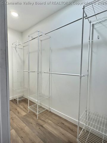 322 Grandview Drive, Hurricane, WV 25526