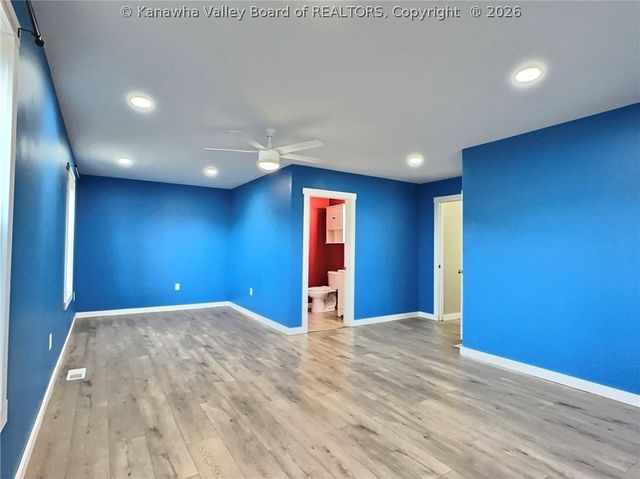 322 Grandview Drive, Hurricane, WV 25526