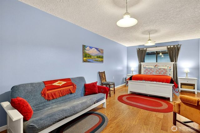 39310 NE 6th Avenue, Woodland, WA 98674