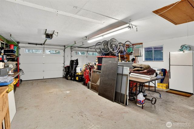 39310 NE 6th Avenue, Woodland, WA 98674