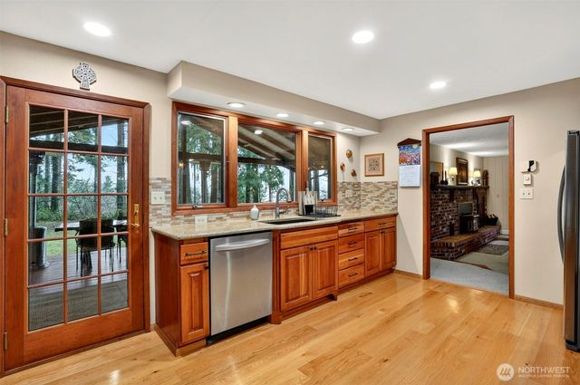 39310 NE 6th Avenue, Woodland, WA 98674