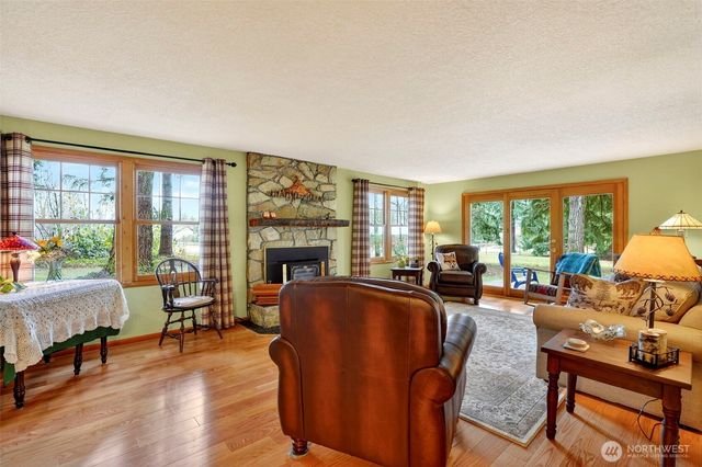 39310 NE 6th Avenue, Woodland, WA 98674