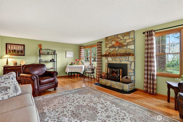 39310 NE 6th Avenue, Woodland, WA 98674