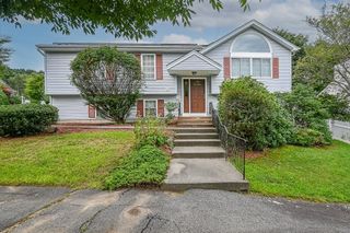 15 Wasilla Dr, Worcester, MA 01604