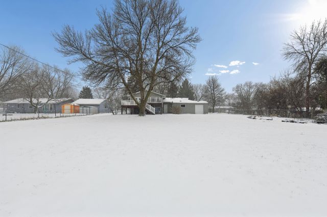 16555 Gerdine Path W, Rosemount, MN 55068