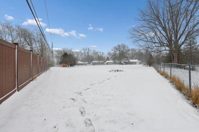 16555 Gerdine Path W, Rosemount, MN 55068