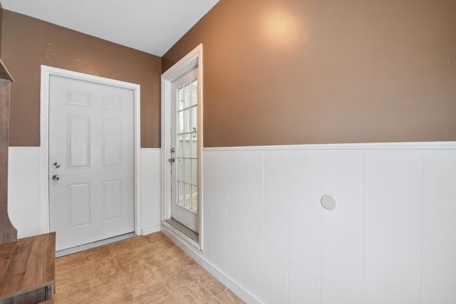 16555 Gerdine Path W, Rosemount, MN 55068