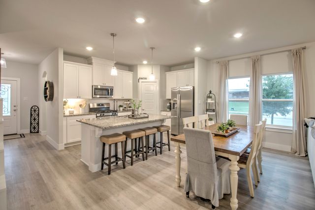 600 Kyle Drive, Tioga, TX 76271