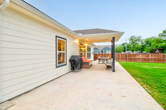 600 Kyle Drive, Tioga, TX 76271