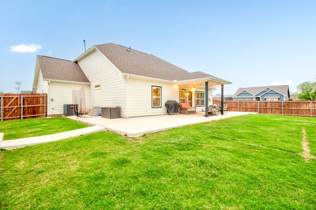 600 Kyle Drive, Tioga, TX 76271