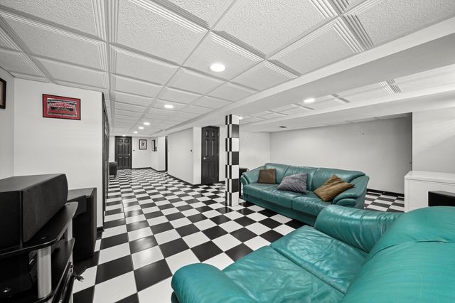 13952 S Oak Ridge Drive, Homer Glen, IL 60491