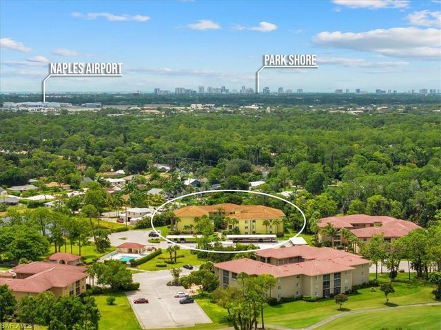 1001 Foxfire LN 102, Naples, FL 34104