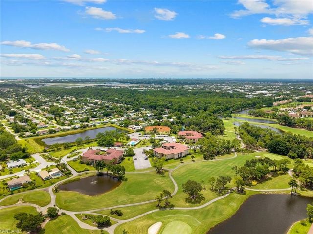 1001 Foxfire LN 102, Naples, FL 34104