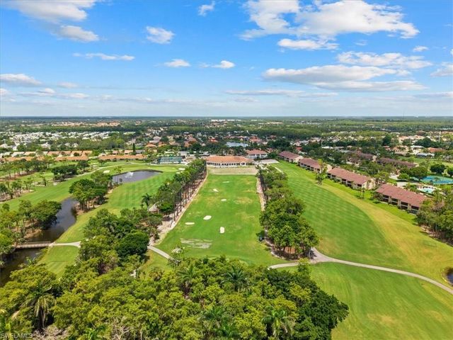 1001 Foxfire LN 102, Naples, FL 34104