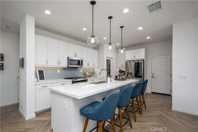 500 S Motif, Anaheim, CA 92805