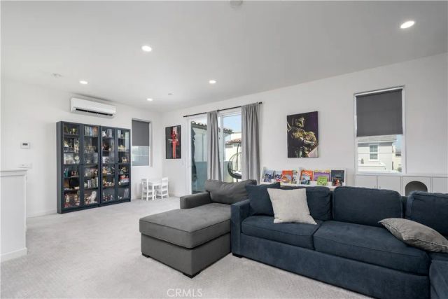 500 S Motif, Anaheim, CA 92805