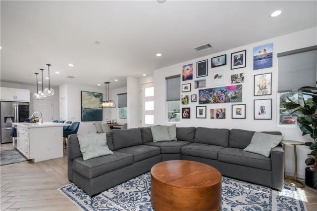 500 S Motif, Anaheim, CA 92805