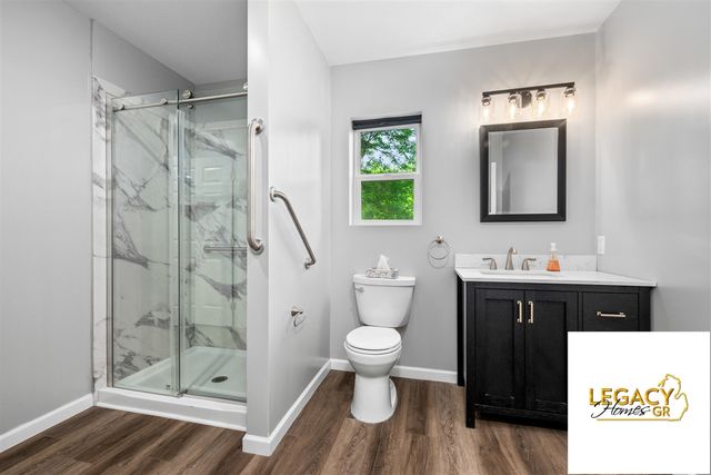 1646 Rose Parkway, Grand Rapids, MI 49506