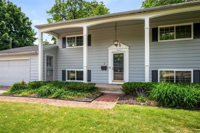 1646 Rose Parkway, Grand Rapids, MI 49506