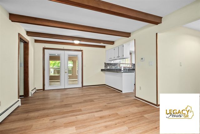 1646 Rose Parkway, Grand Rapids, MI 49506