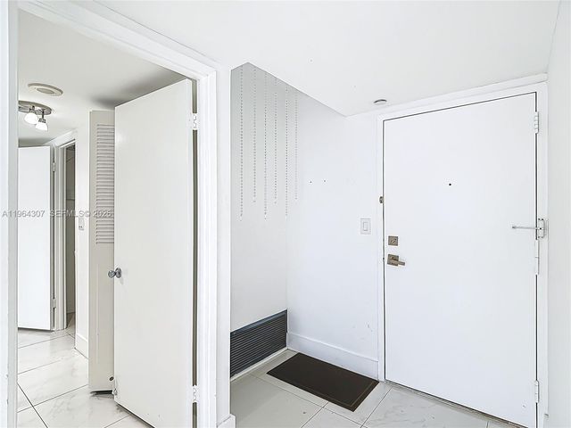 2801 NE 183rd Street 1504W, Aventura, FL 33160