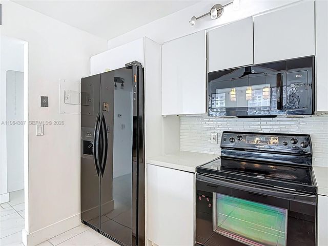2801 NE 183rd Street 1504W, Aventura, FL 33160