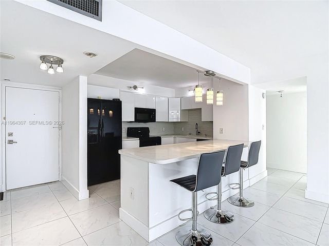 2801 NE 183rd Street 1504W, Aventura, FL 33160