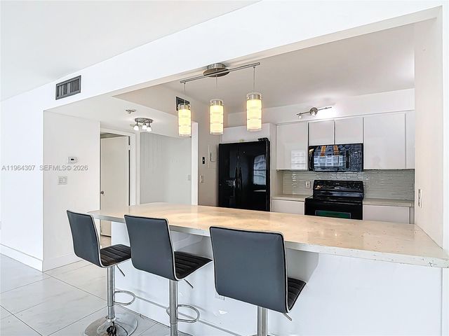 2801 NE 183rd Street 1504W, Aventura, FL 33160