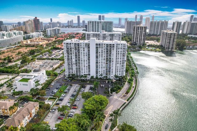 2801 NE 183rd Street 1504W, Aventura, FL 33160